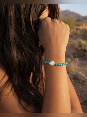 Kingman Turquoise Bracelet with Freshwater Pearl Coin
